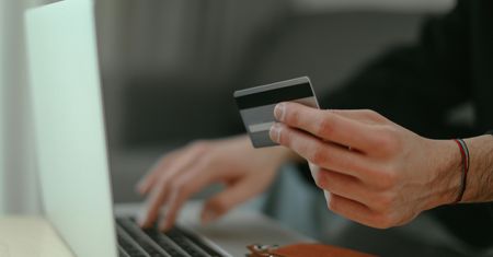 Cyber Monday 2023. Co to za święto? Warto uważać podczas zakupów