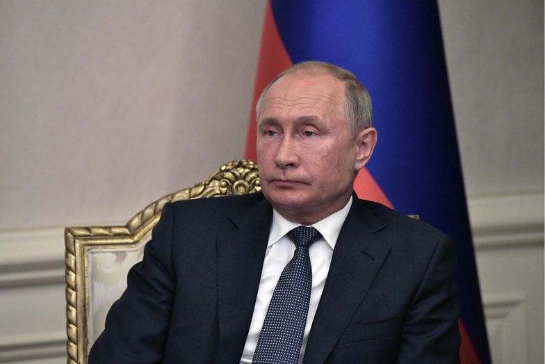 Japonia zamraża aktywa Putina i odcina rosyjskie banki od SWIFT