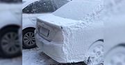 Zamarznięty samochód w Chinach. Zaskakujący widok auta przy temperaturze -21 st. C.