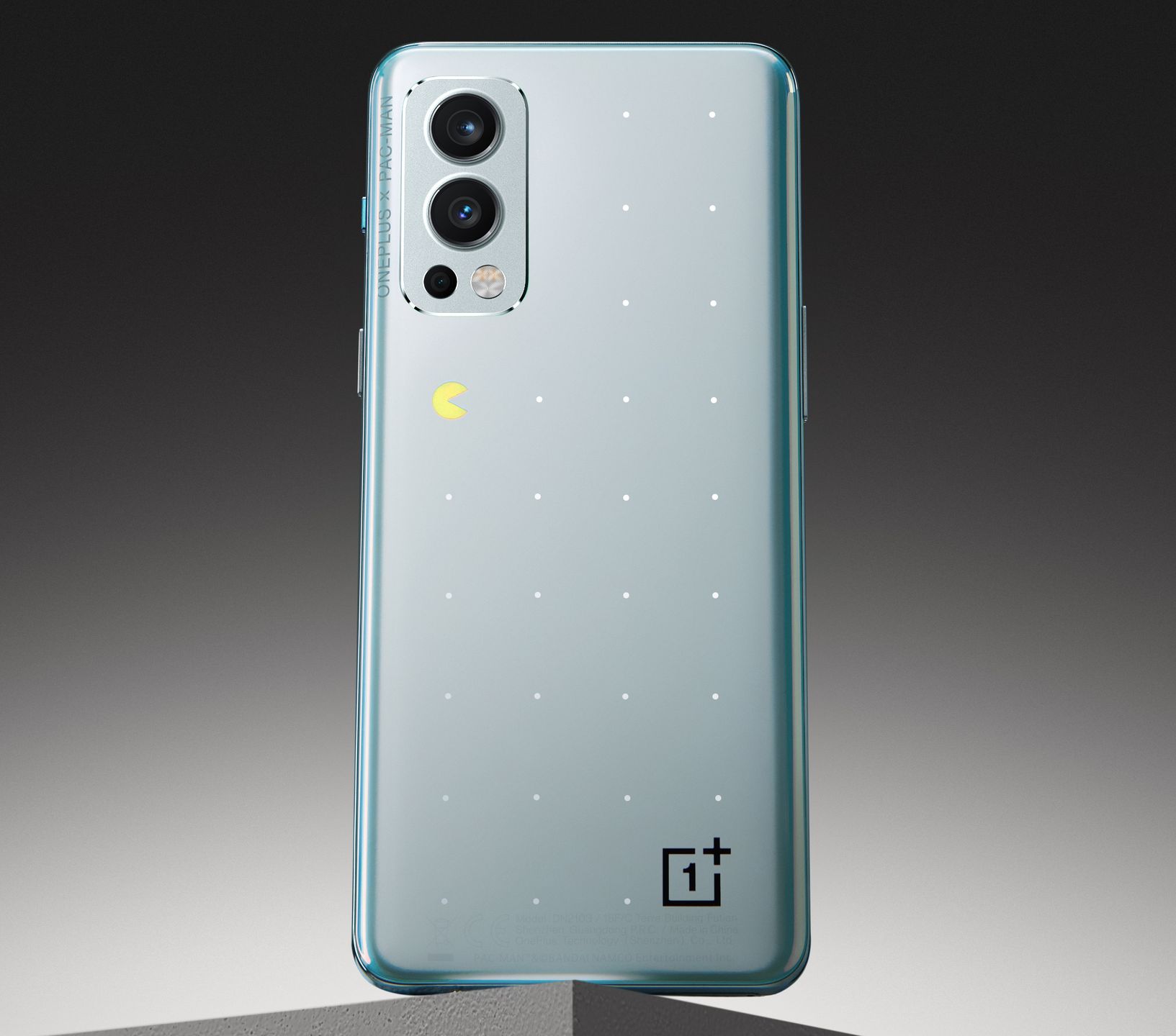 Tak wygląda OnePlus Nord 2 w wersji Pac-Man. Jego obudowa świeci w ciemności 2