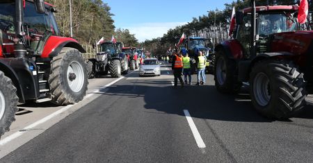 Minister rolnictwa potwierdza. Negocjacje z rolnikami zaczną się w czwartek