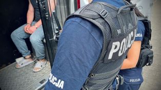Pijany wandal uszkodził kilka aut