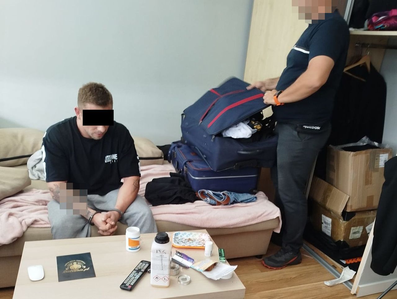 Warszawa: Miał torebkę amfetaminy. Policjanci przyszli w domu