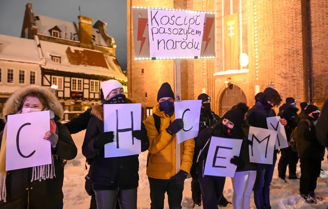 Pikieta pod kościołem
