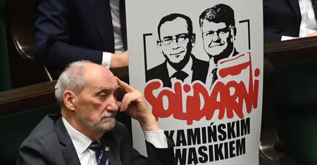 Co dalej z Macierewiczem? "Dla niego nie skończyło się nic"