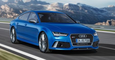 Quattro rządzi! Audi RS7 nawet się nie spociło przy wyciąganiu autobusu z zaspy