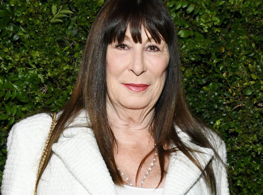 Anjelica Huston wygrała walkę z nowotworem