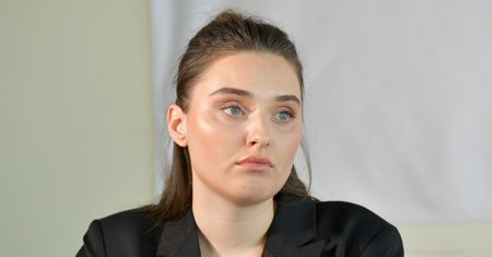 Była Miss Ukrainy z bólem wspomina ucieczkę z ojczyzny: "Rosyjskie helikoptery krążyły nad naszymi głowami. To było PRZERAŻAJĄCE"