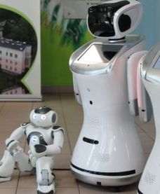 Sosnowiec. Fantastyka w szpitalu. Roboty Neo, Sanbot i Pepper powitają, wskażą drogę, a nawet opowiedzą dowcip