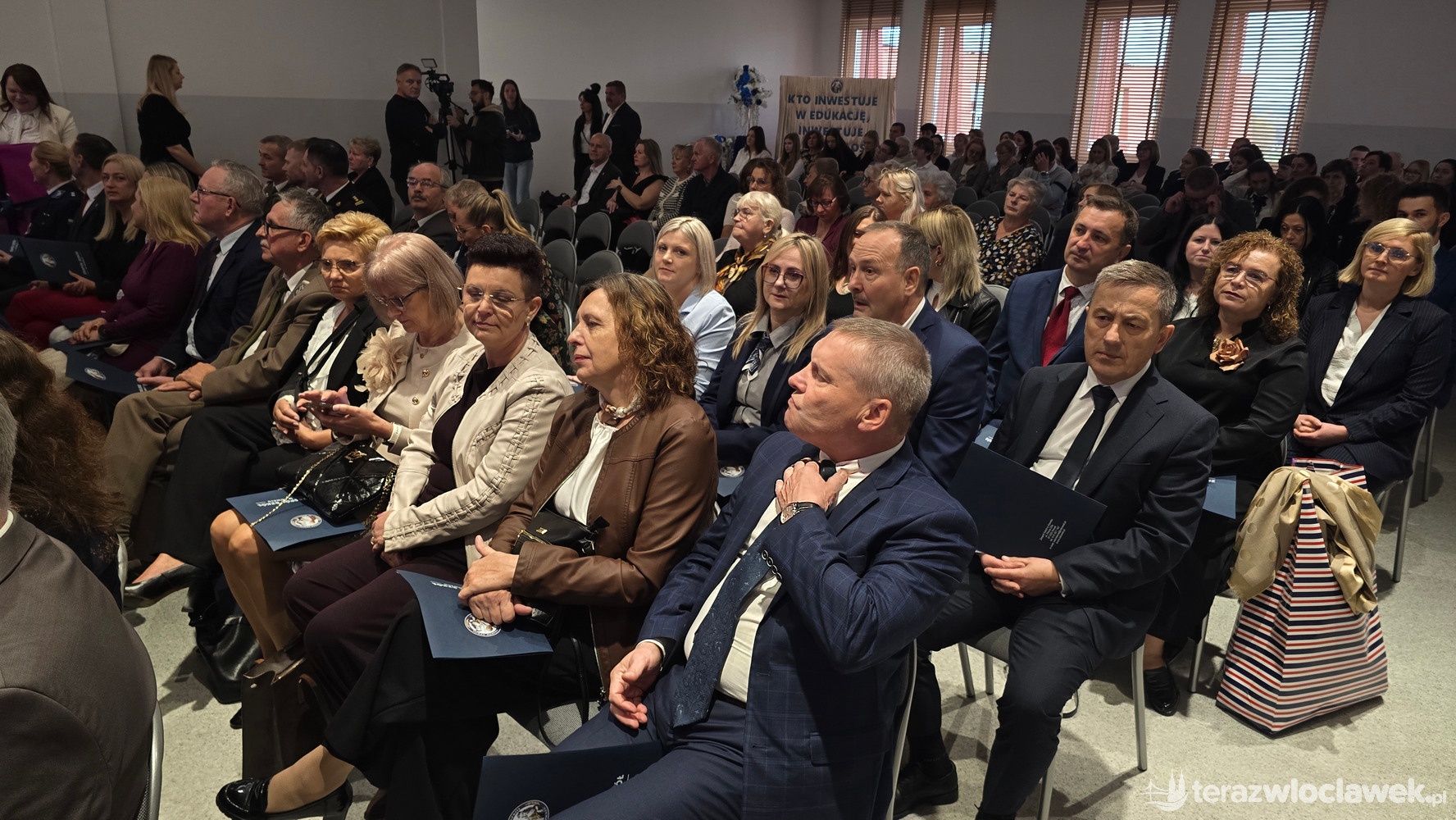 Otwarcie nowego budynku Zespołu Szkół w Kowalu i sztandar