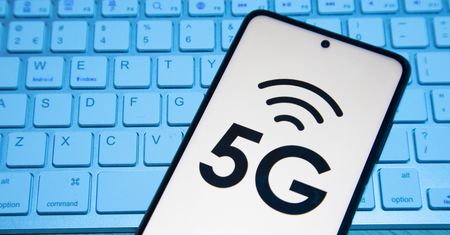 "Prawdziwe 5G" coraz bliżej Polski. Szykujcie smartfony, bo padł termin