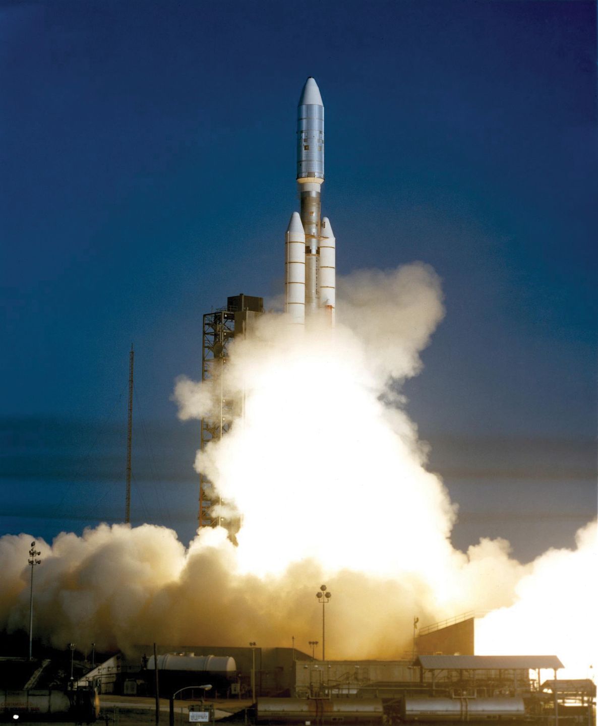 Voyager 1 – bezzałogowa sonda kosmiczna NASA, wystrzelona 5 wrze