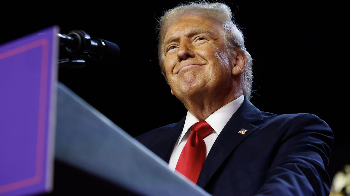 Republican Presidential Nominee Donald Trump Holds Election Night Event In West Palm BeachWEST PALM BEACH, FLORIDA - NOVEMBER 06:  Republican presidential nominee, former U.S. President Donald Trump arrives to speak during an election night event at the Palm Beach Convention Center on November 06, 2024 in West Palm Beach, Florida. Americans cast their ballots today in the presidential race between Republican nominee former President Donald Trump and Vice President Kamala Harris, as well as multiple state elections that will determine the balance of power in Congress.   (Photo by Chip Somodevilla/Getty Images)Chip Somodevillabestof, topix