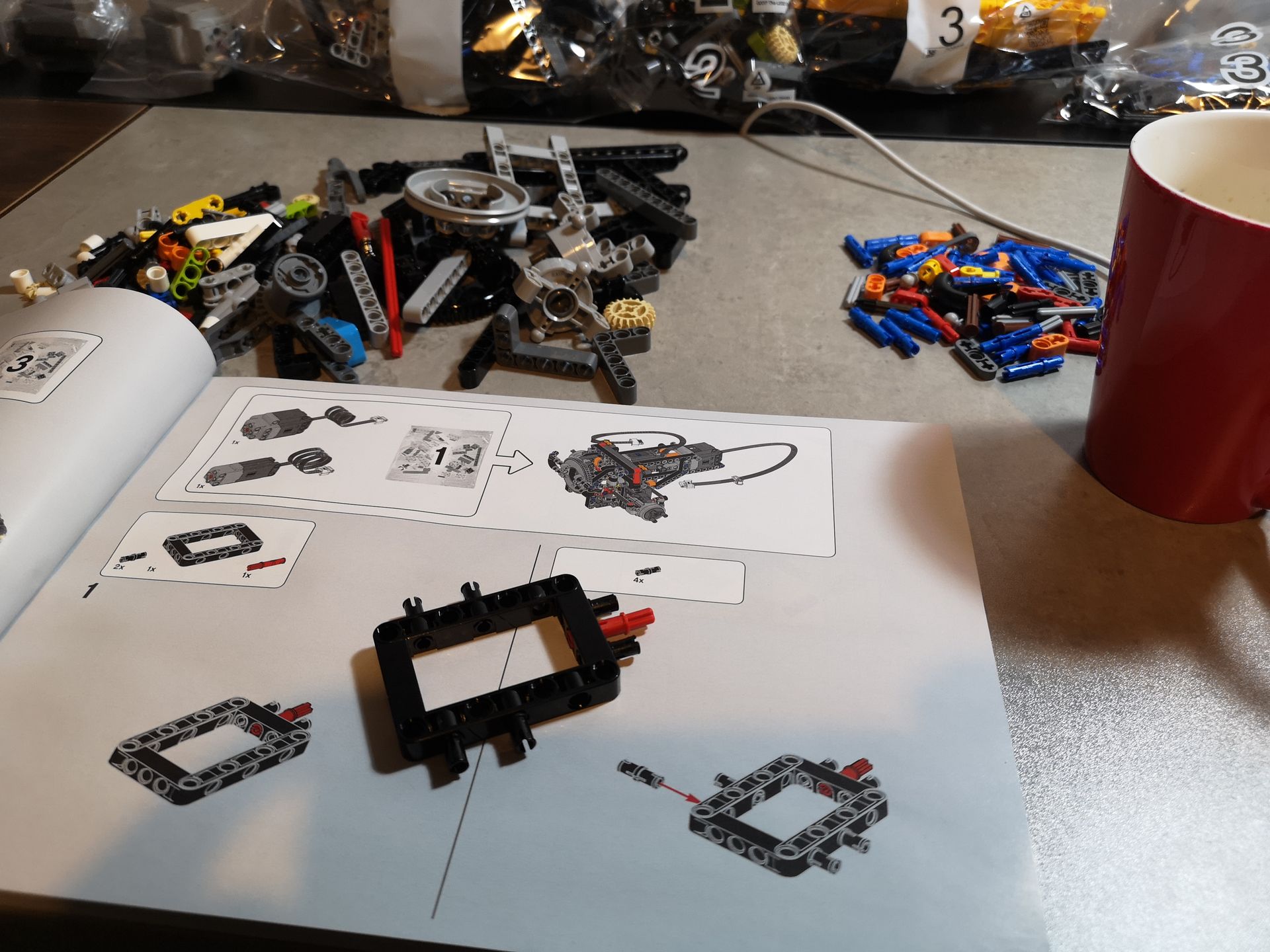 Recenzja LEGO Technic 42099: samochód terenowy sterowany smartfonem 11