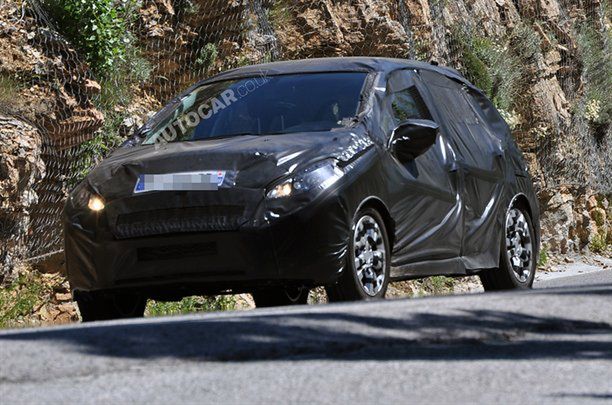 Peugeot 208