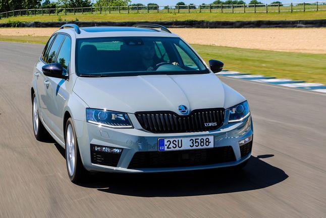 2014 Skoda Octavia RS (38)