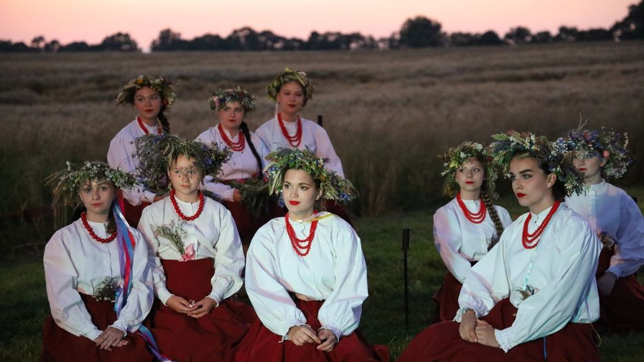 Powitanie lata z Nocą Kupały w Kamieńcu -- tak było w ubiegłym roku