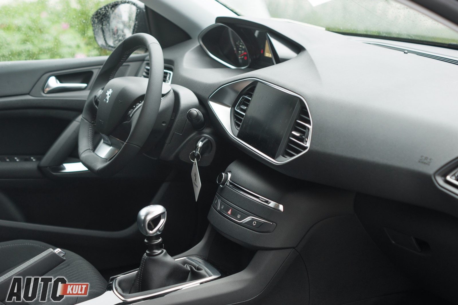 Peugeot 308 SW 1,2 e-THP 130 - pierwsza jazda [galeria] 5