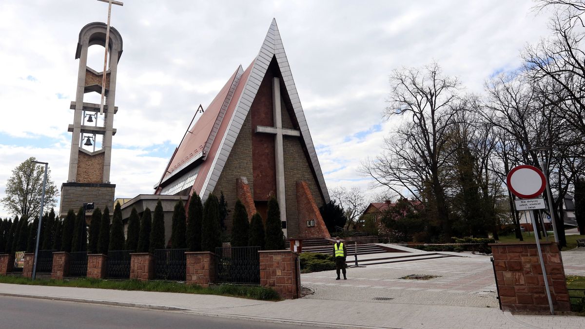 Kościół traci przez koronawirusa.