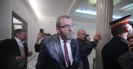 Jest decyzja ws. Grzegorza Brauna. "Maksymalny wymiar kary"