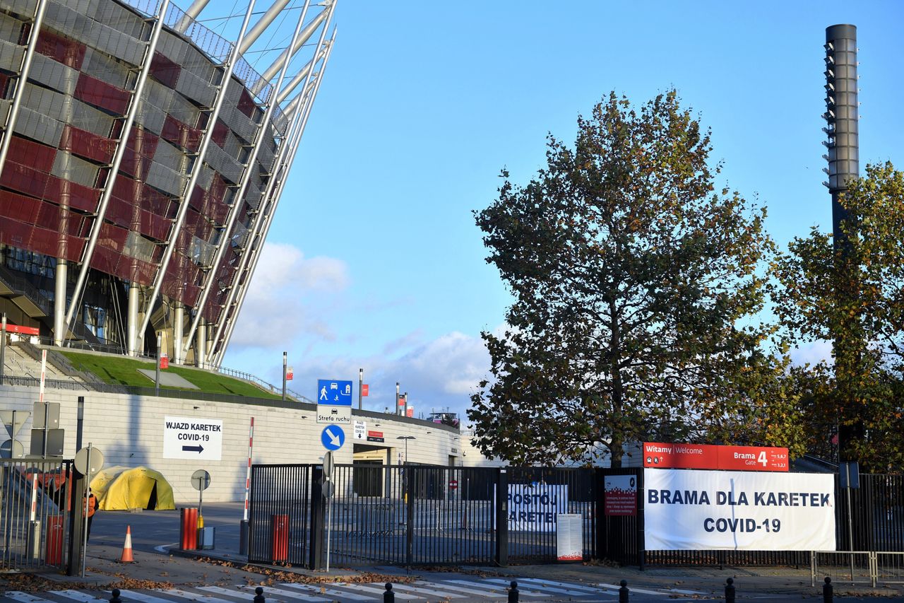 Warszawa. Miasto pomoże w transporcie chorych do szpitala na Stadionie Narodowym