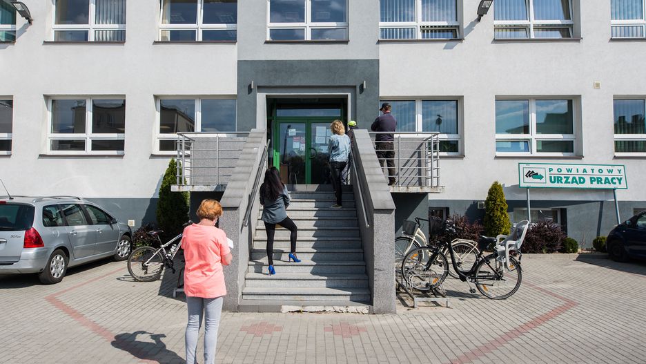 Wrocław. Ważna informacja dla mieszkańców. Koronawirus już nie wstrzyma biegu terminów