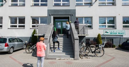Wrocław. Ważna informacja dla mieszkańców. Koronawirus już nie wstrzyma biegu terminów