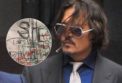 Johnny Depp malował po lustrze odciętym palcem. Ujawniono przerażające zdjęcia