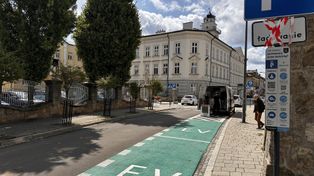 Gorlice: Miasto wydziela strefy ładowania elektryków na parkingach. Pierwsza będzie przy ulicy Wróblewskiego tuż obok bazyliki i ratusza