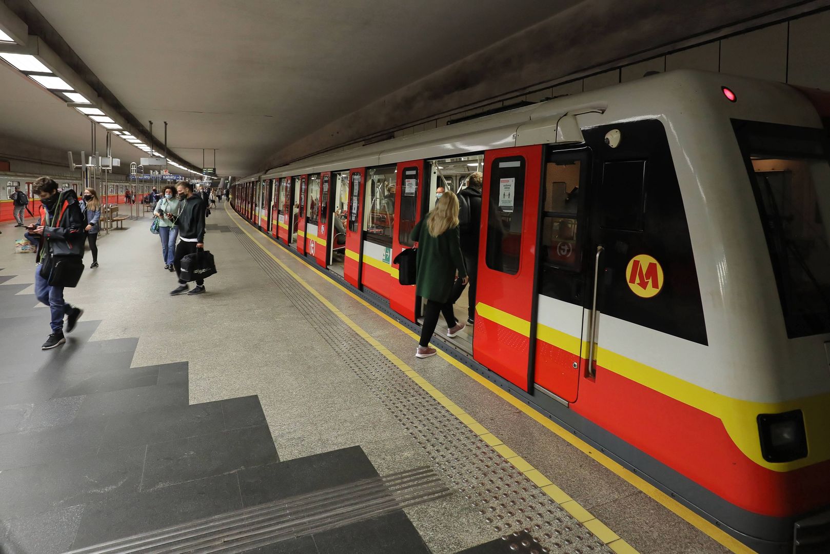 Metro Warszawskie. Wypadek na stacji Centrum. Jedna osoba nie żyje