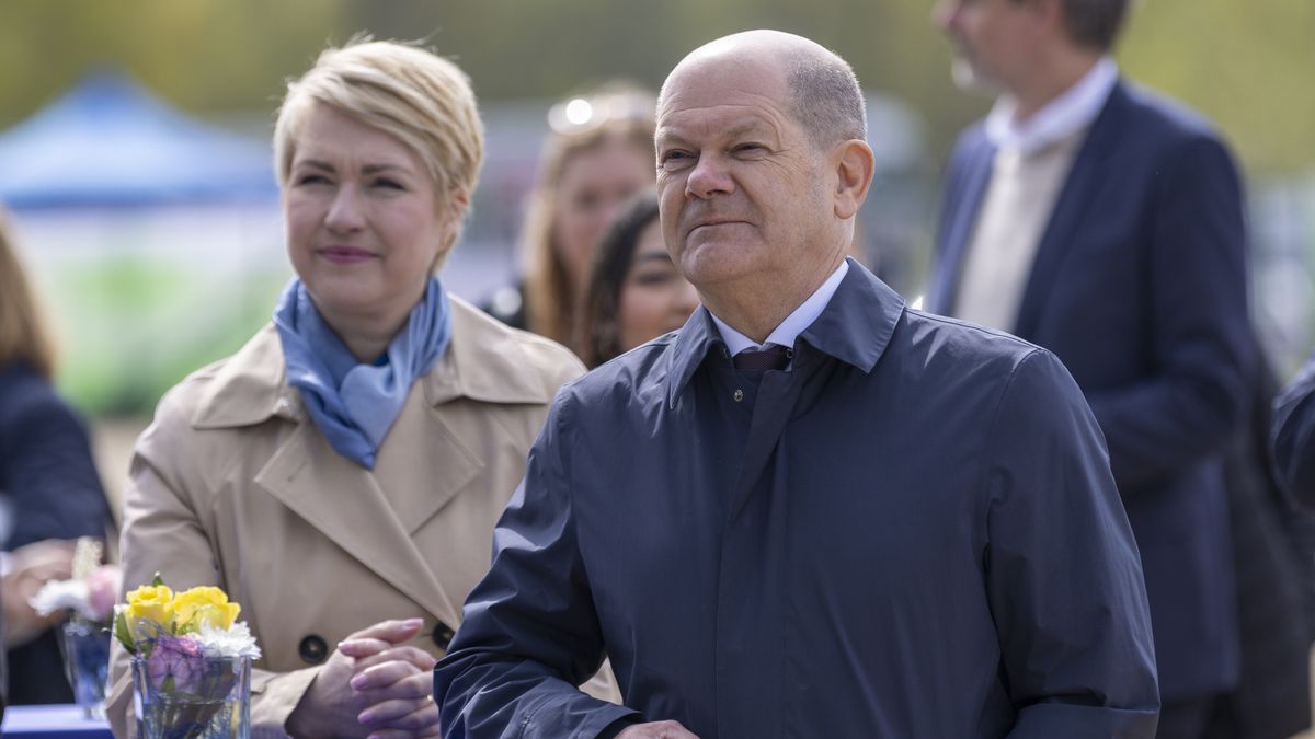 Scholz Attends Operation Begin Of New Geothermal Heating Plant
SCHWERIN, GERMANY - APRIL 28: German Chancellor Olaf Scholz and Manuela Schwesig Minister President of Mecklenburg-Vorpommern arrive for operational inauguration of a new geothermal heating plant on April 28, 2023 in Schwerin, Germany. The plant is a project of the local Stadtwerke Schwerin utility and will tap geothermal heat from 1,200 meters below ground for the district heating system. (Photo by Maja Hitij/Getty Images)
Maja Hitij
environmental damageclimate change