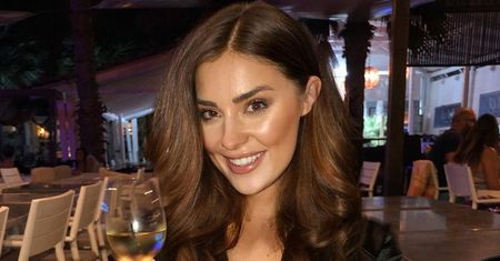 Opalona Marietta z "Love Island" nago w morzu. Odważne ujęcie