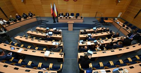 Małopolscy radni uchylili tzw. uchwałę anty-LGBT