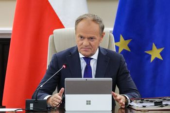 Tusk uderza w Trumpa i Orbana. "Wymarzony plan Putina"