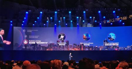 Huawei stawia na AI. "Moc obliczeniowa będzie fundamentem wszystkiego"