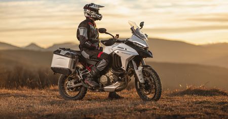 Ducati Multistrada V4 ulepszone na rok 2022. Klienci się ucieszą