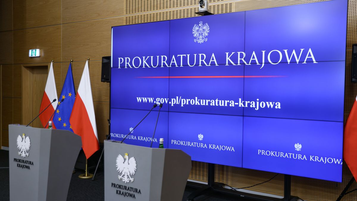 siedziba Prokuratury Krajowej
Warszawa, 30.04.2024. Przygotowania do konferencji prasowej w siedzibie Prokuratury Krajowej w Warszawie, w kt�rej 30 bm. odby�a si� konferencja prasowa nt. post�powa� karnych dotycz�cych Orlenu. (amb) PAP/Leszek Szyma�ski
Leszek Szyma�ski
konferencja konferencji, konferencja prasowa, polityka, Prokuratura Krajowa