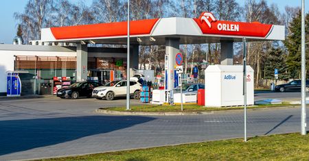 Już wszystko jasne. O tyle Orlen obniża ceny paliw