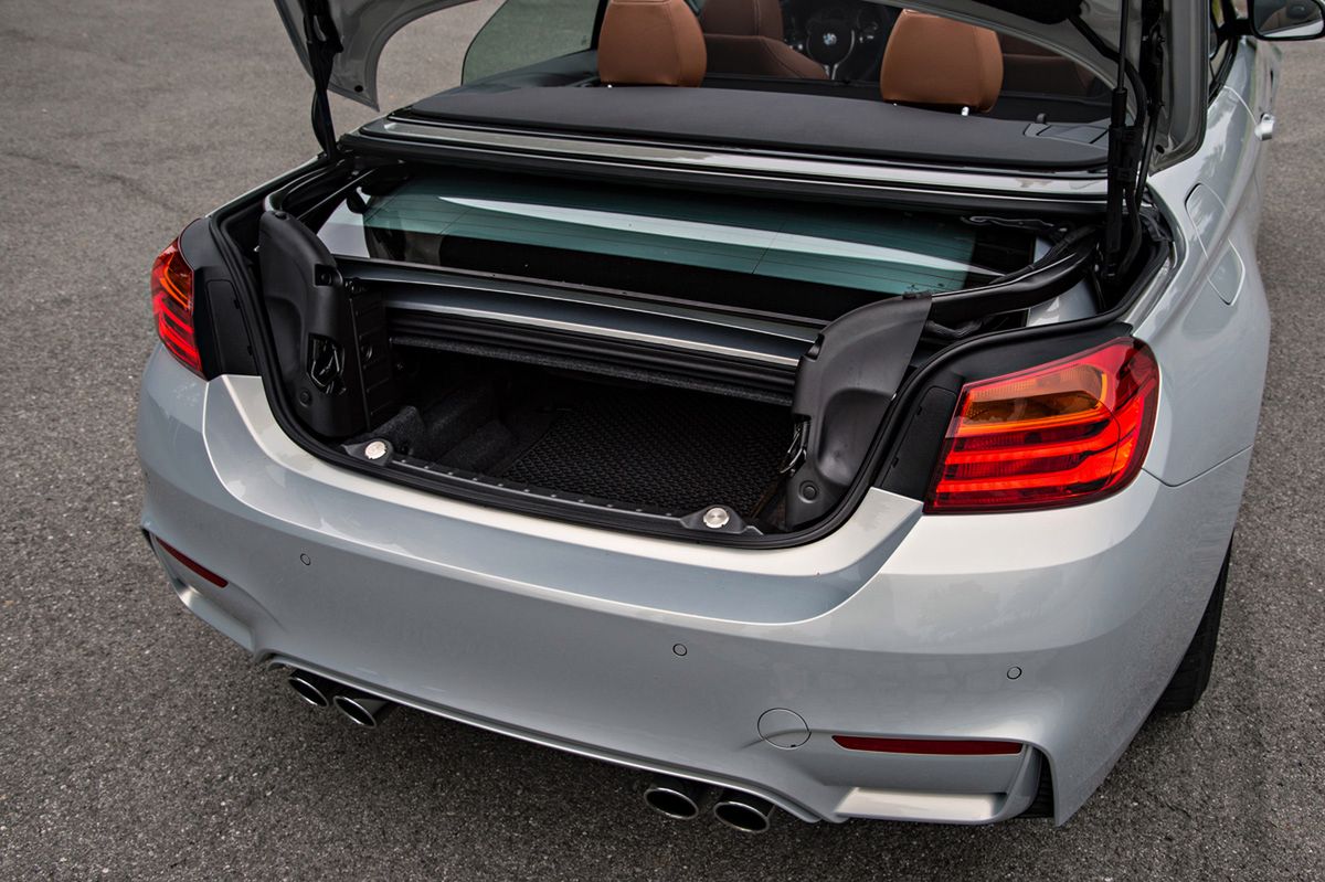 Ogromna galeria zdjęć z kabrioletem BMW M4 99