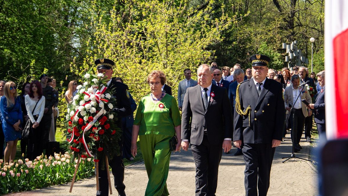 Ostrowiec Świętokrzyski uczcił 235. rocznicę uchwalenia Konstytu