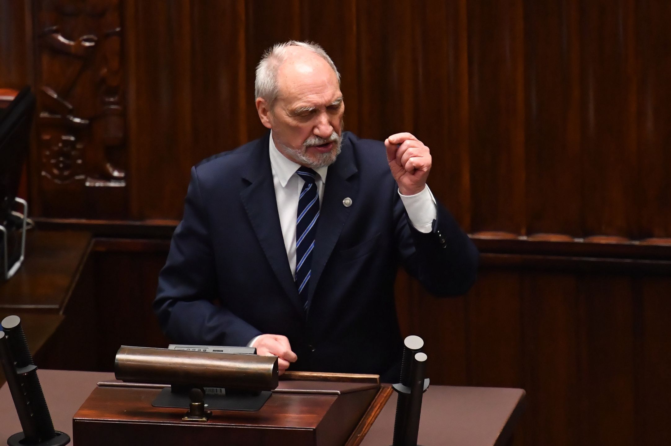 Antoni Macierewicz nagrodzony. Pochwalił się na Twitterze