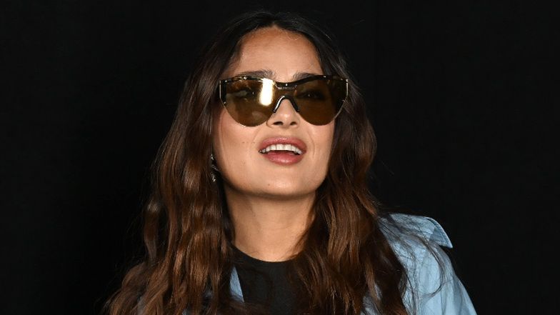 Salma Hayek na pokazie z mężem, córką i pasierbicą