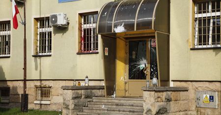 Lubin. Poseł pokazał pisma z prokuratury. Wskazano miejsce zgonu