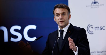 Cła Trumpa unieważnione. Macron komentuje. Nie obyło się bez złośliwości