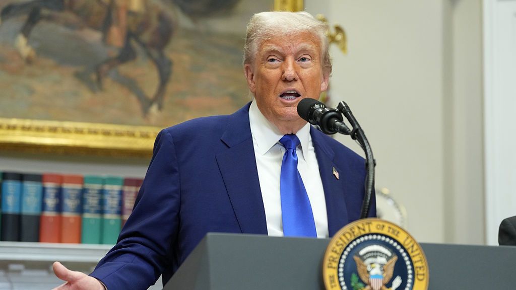 Trump Vows US Drug Price Cuts Of Up To 80% In Industry Blow
US President Donald Trump speaks during a news conference in the Roosevelt Room of the White House in Washington, DC, US, on Monday, May 12, 2025. Trump is attempting to slash drug prices for Americans by more closely aligning their costs to lower prices paid abroad, renewing and expanding upon a failed push from his first term. Photographer: Chris Kleponis/CNP/Bloomberg via Getty Images
Bloomberg
2025uspolitics, north american, government health care, u.s. government, health and human services, us, united states of america, presser, the white house, government news, press, news conference, u.s.a., american, americas, health