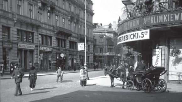 Bezcenne archiwum fotografii sprzed lat 1