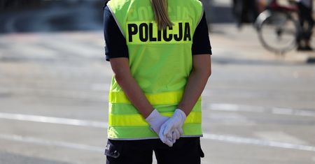 W domu miej zawsze pod ręką. Policjantka radzi na wypadek ewakuacji