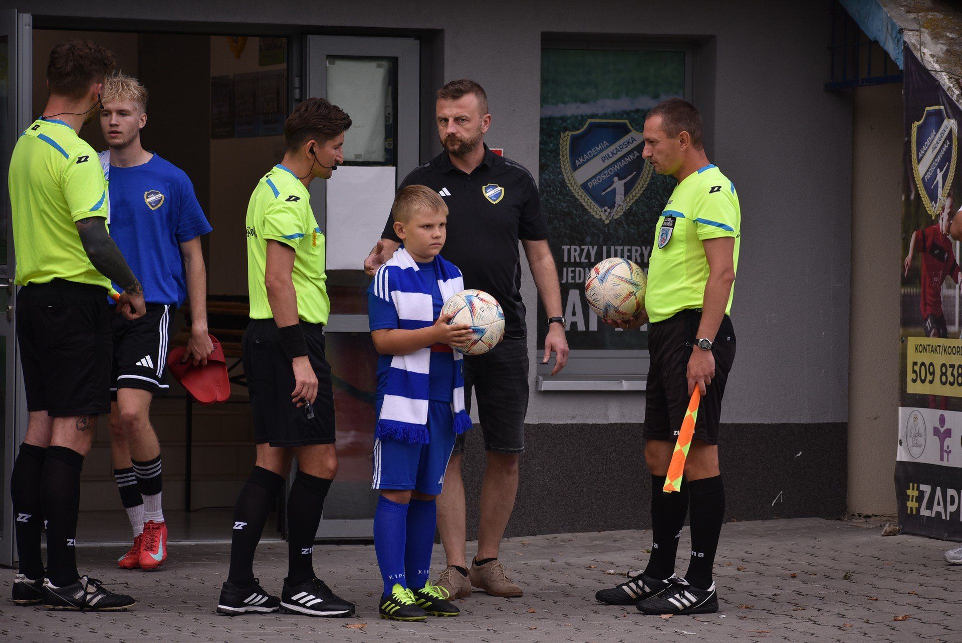 Proszowianka (jasne stroje) pokonała KS Olkusz 5:2