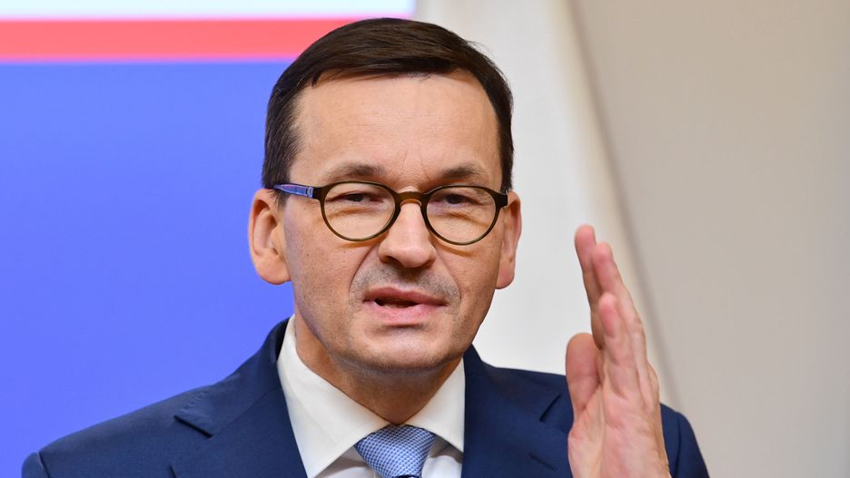 Szczepionka na COVID-19. Premier ocenił zachowanie osób, które przyjmują preparat poza kolejnością