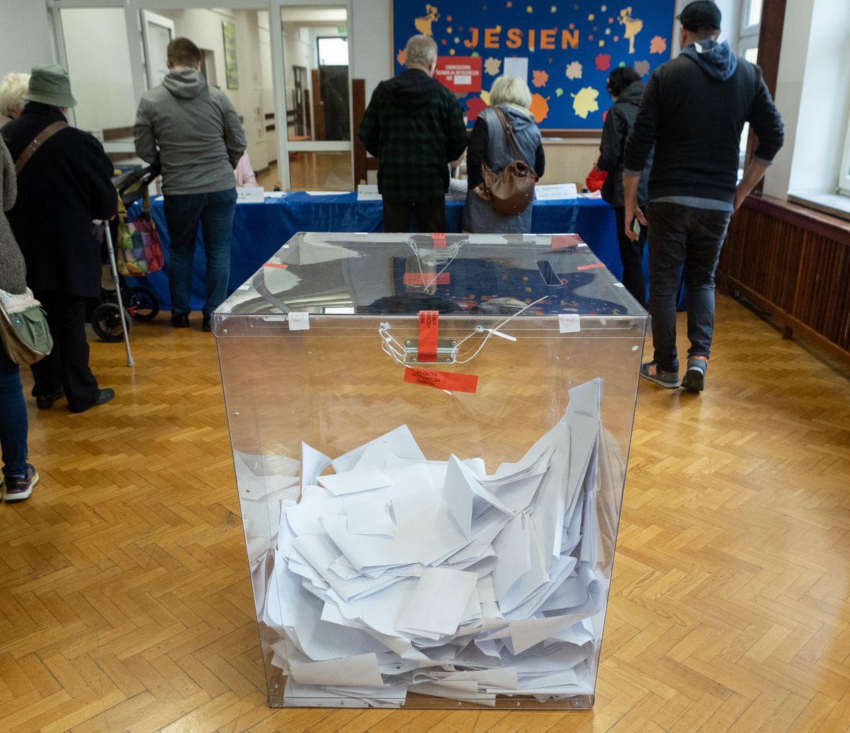 Parliamentary election in Poland, Warsaw, on October 15, 2023. (Photo by Foto Olimpik/NurPhoto via Getty Images)